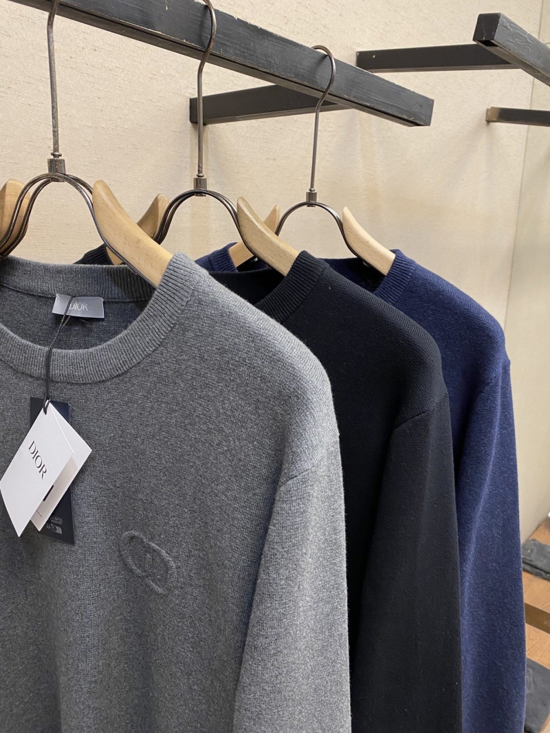 chr1st1an D10r sweaters